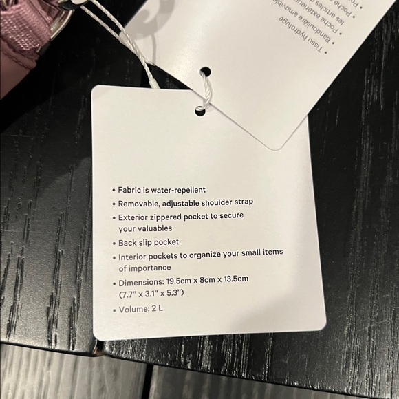 Lululemon Rose Blush Everywhere Crossbody Bag with Metal Hardware - Picture 4 of 5